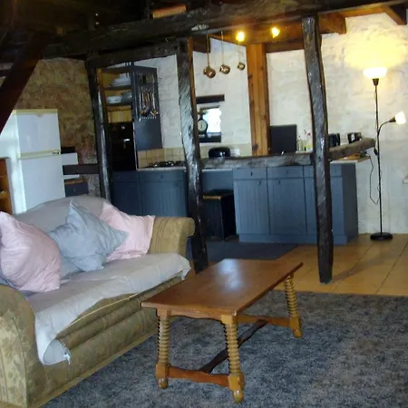 度假居 In Near Chateau Rocher