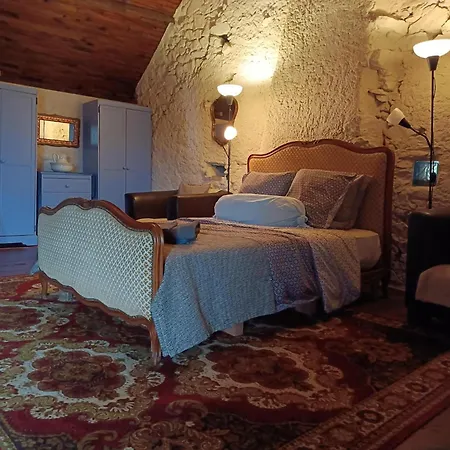 度假居 In Near Chateau Rocher