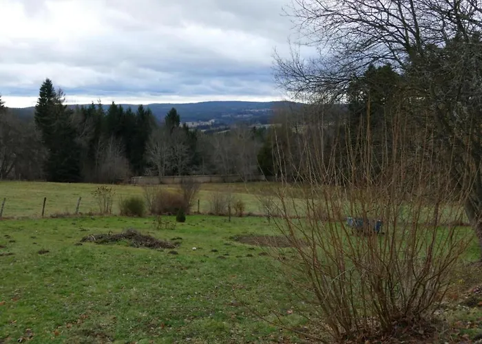 In Near Chateau Rocher * Teilhet