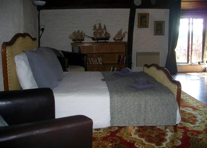 別荘 In Near Chateau Rocher Teilhet