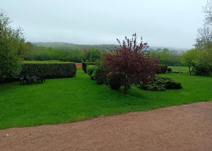 In Near Chateau Rocher * Teilhet